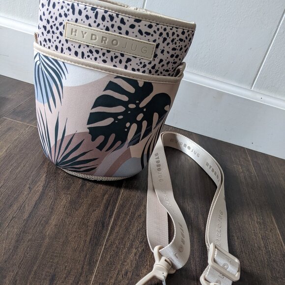 HydroJug sleeve - Picture 1 of 5